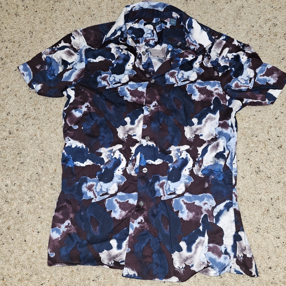 Brand New Perry Ellis Button Up